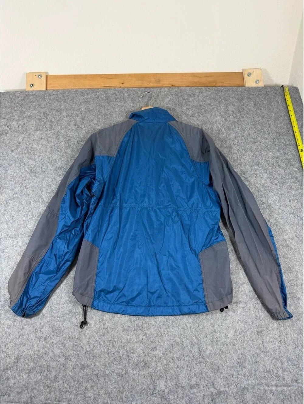 The North Face Goretex Jacket Mens Small Activent Blue Hiking Outdoor Gorpcore